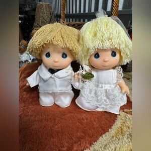 Precious Moments 1989 Bride and  Groom Doll